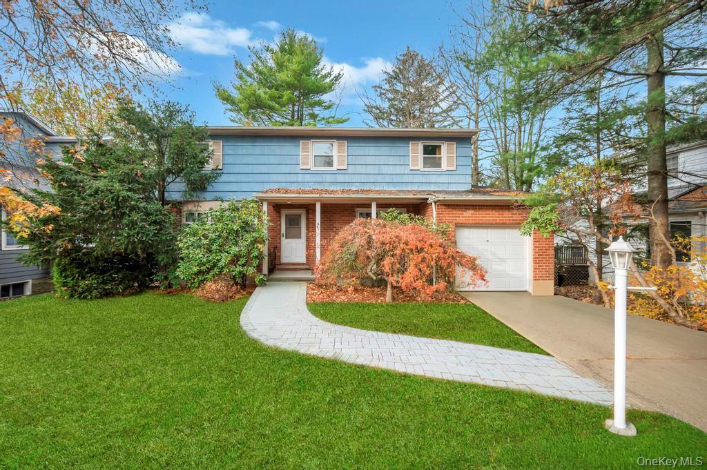 441 Roslyn Road East Williston, NY 11596