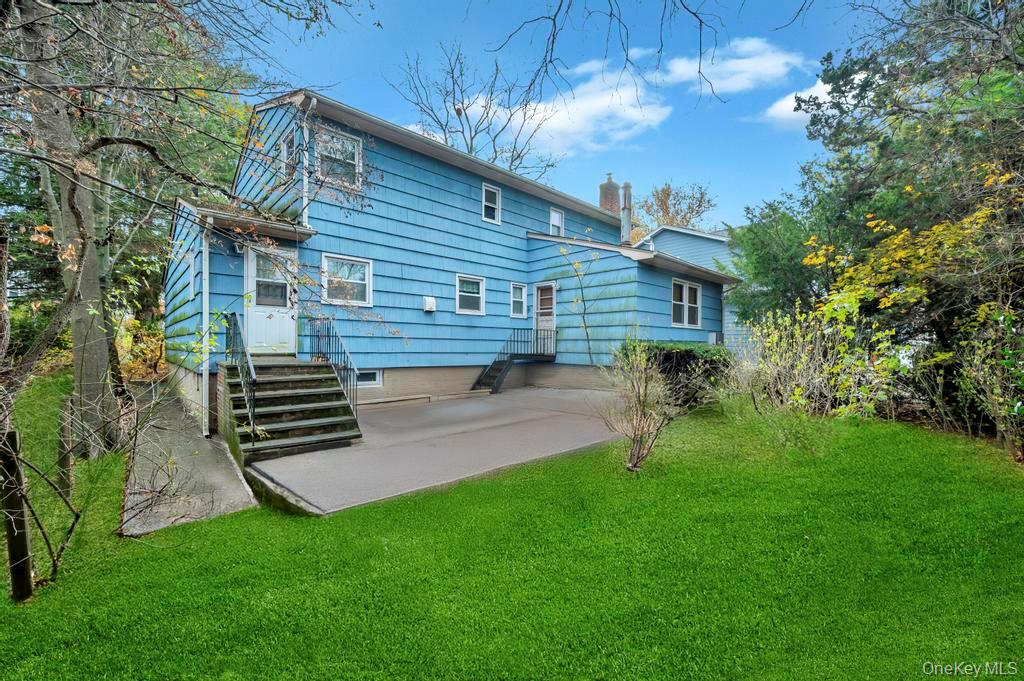 441 Roslyn Road East Williston, NY 11596