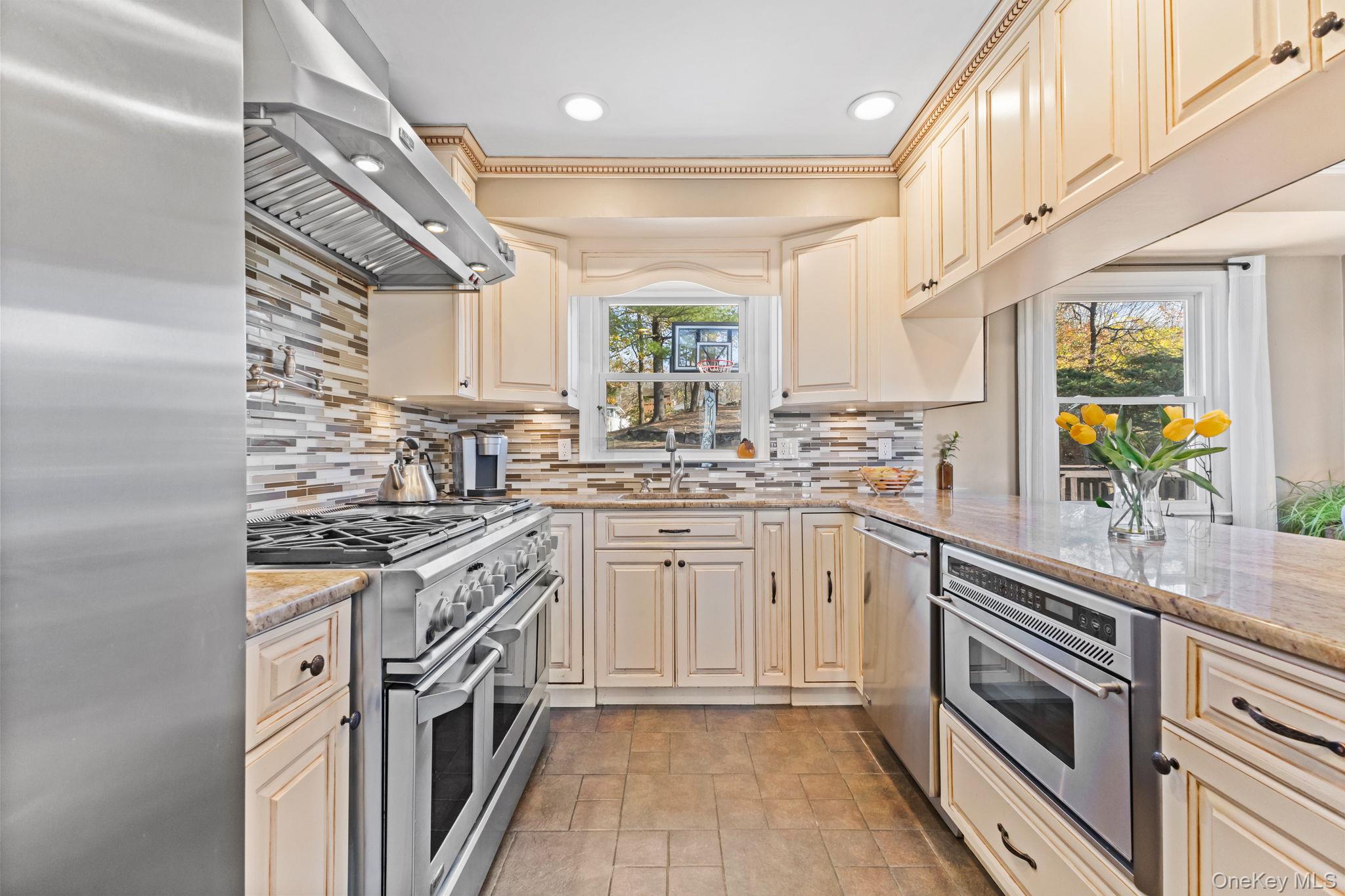 20 Wolf Road Croton-on-Hudson Croton-on-Hudson, NY 10520