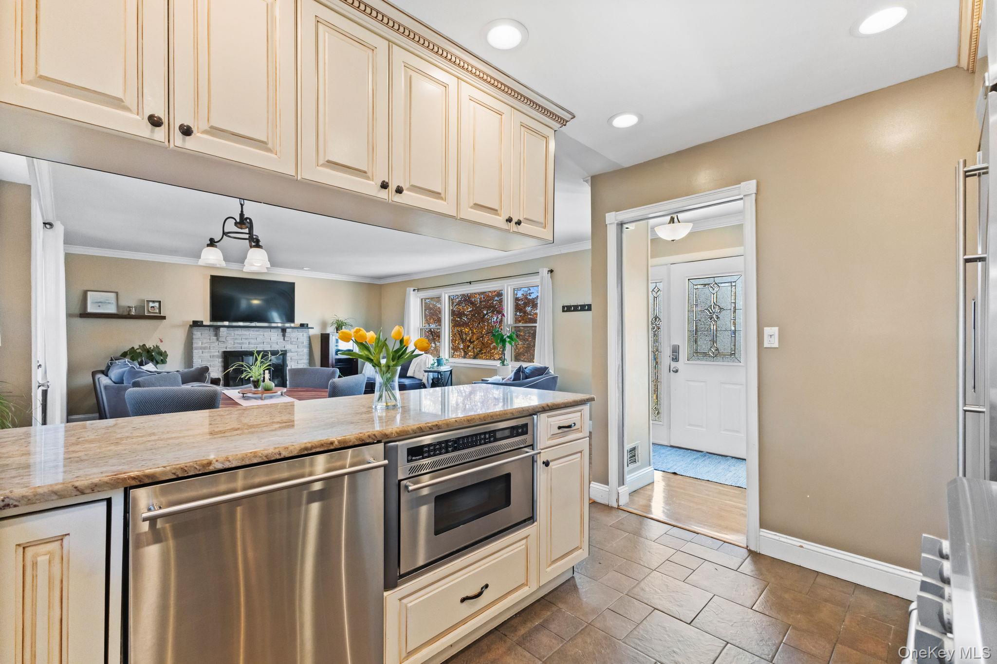 20 Wolf Road Croton-on-Hudson Croton-on-Hudson, NY 10520