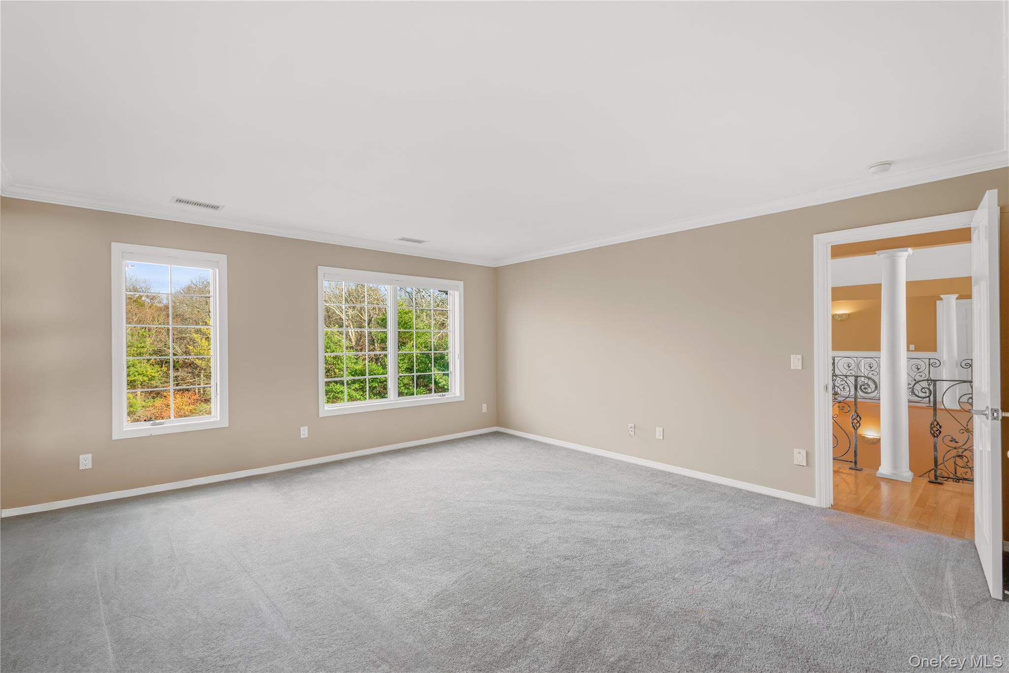 28 Old Neck Road S Center Moriches Center Moriches, NY 11934