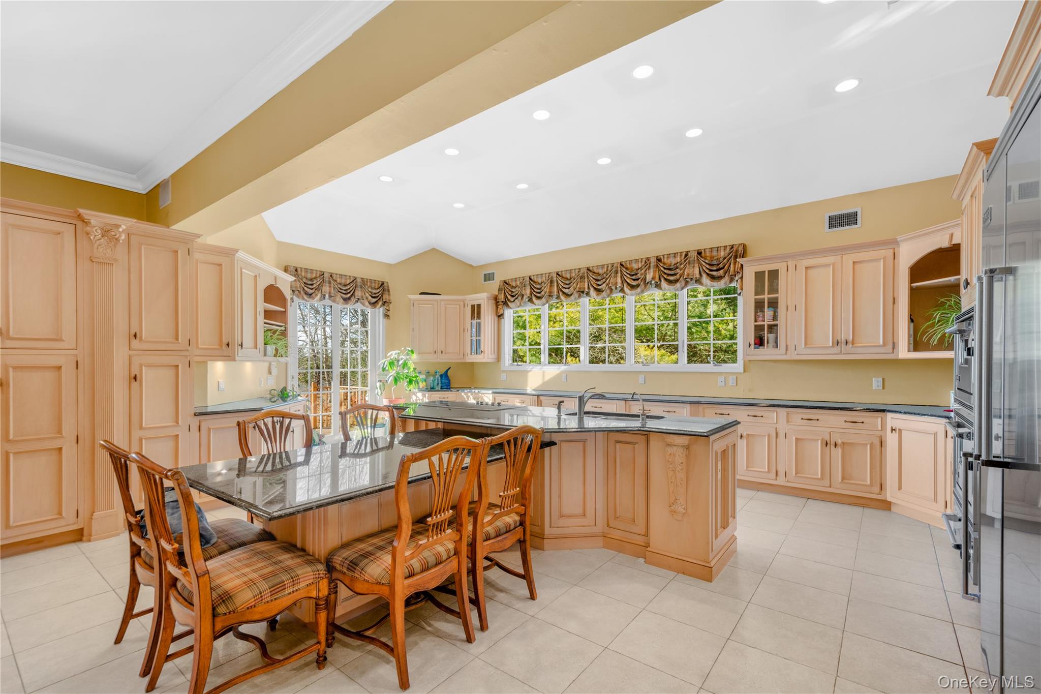 28 Old Neck Road S Center Moriches Center Moriches, NY 11934