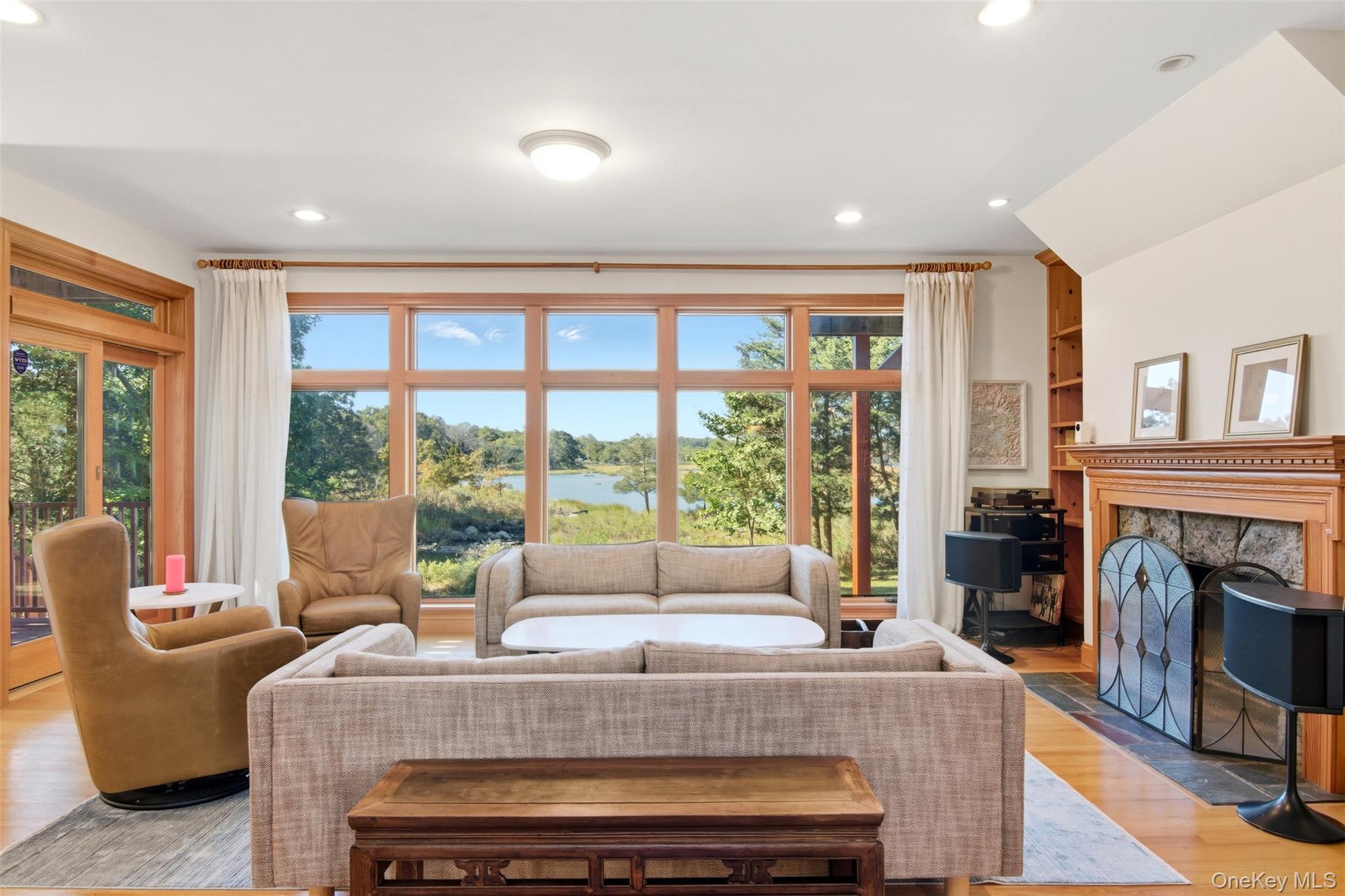 22 Flax Pond Woods Road Setauket Setauket, NY 11733