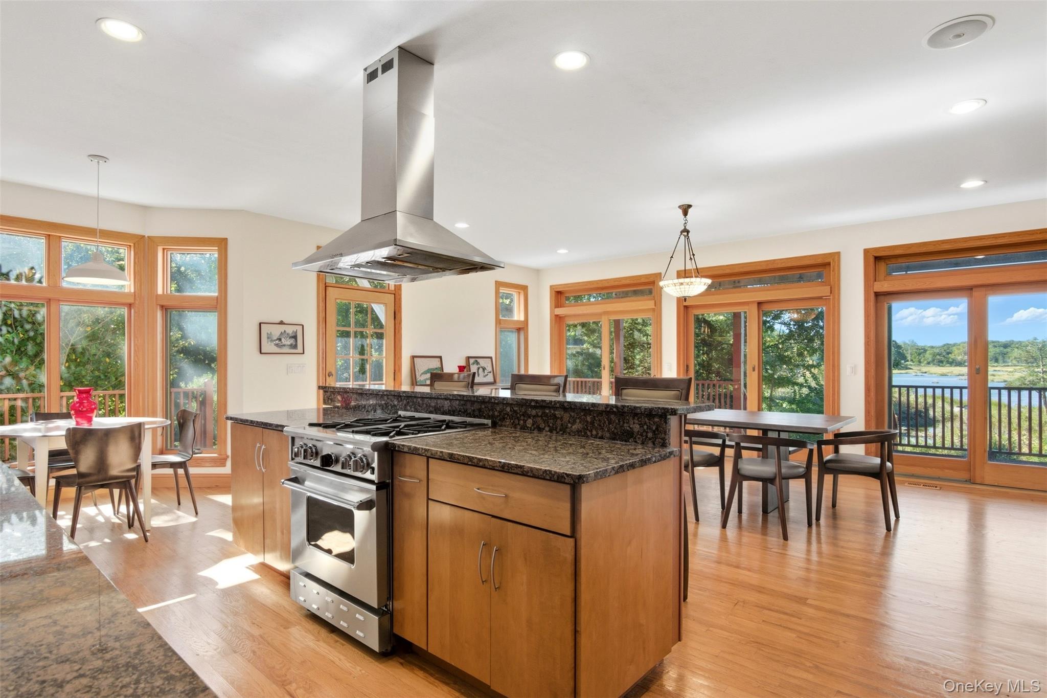 22 Flax Pond Woods Road Setauket Setauket, NY 11733