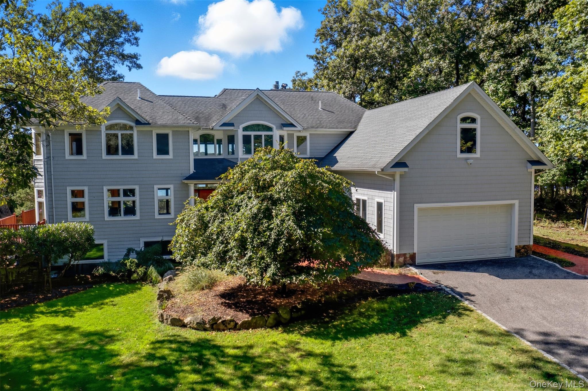 22 Flax Pond Woods Road Setauket Setauket, NY 11733