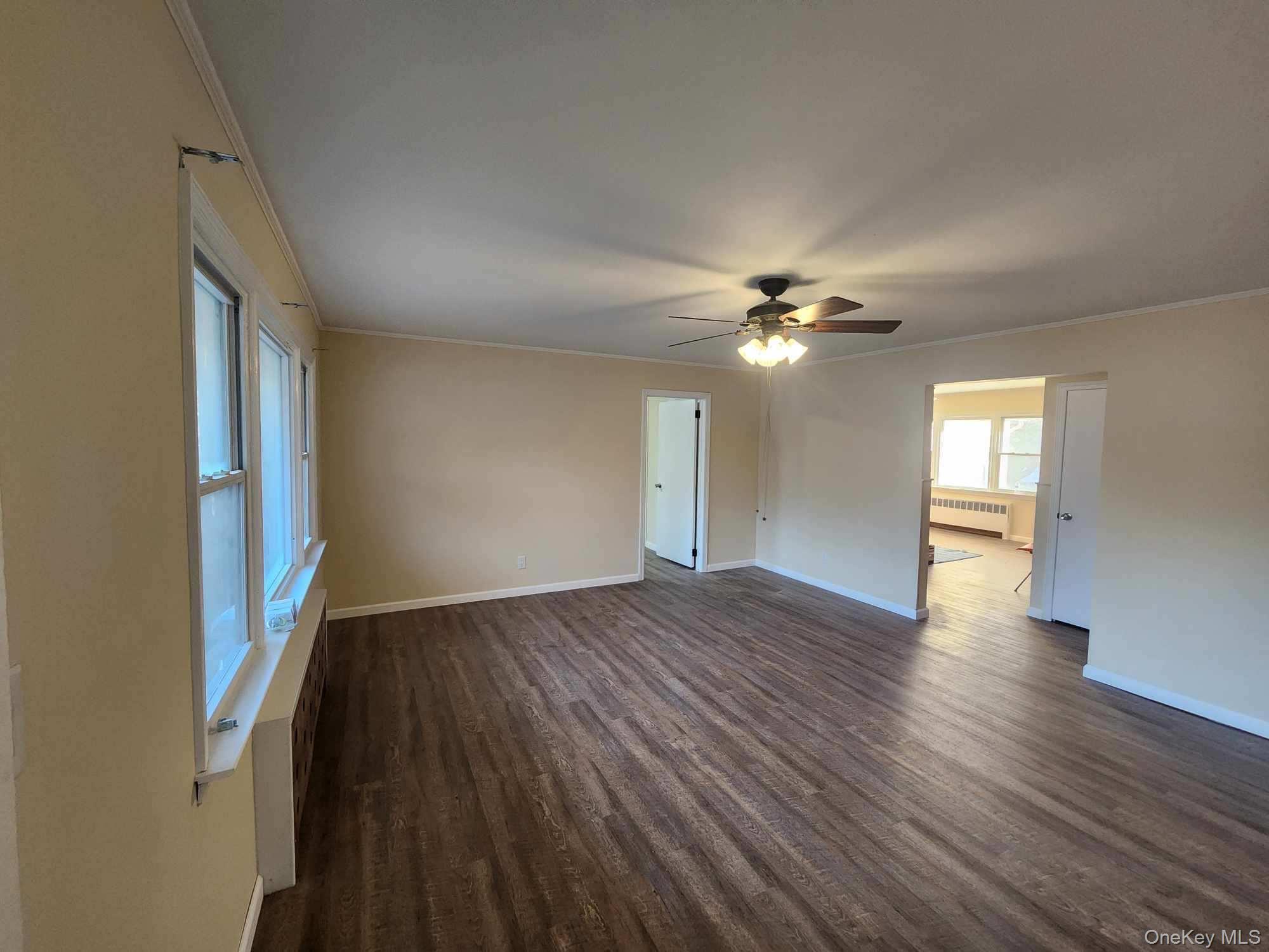 24 Poplar Place Bay Shore Bay Shore, NY 11706