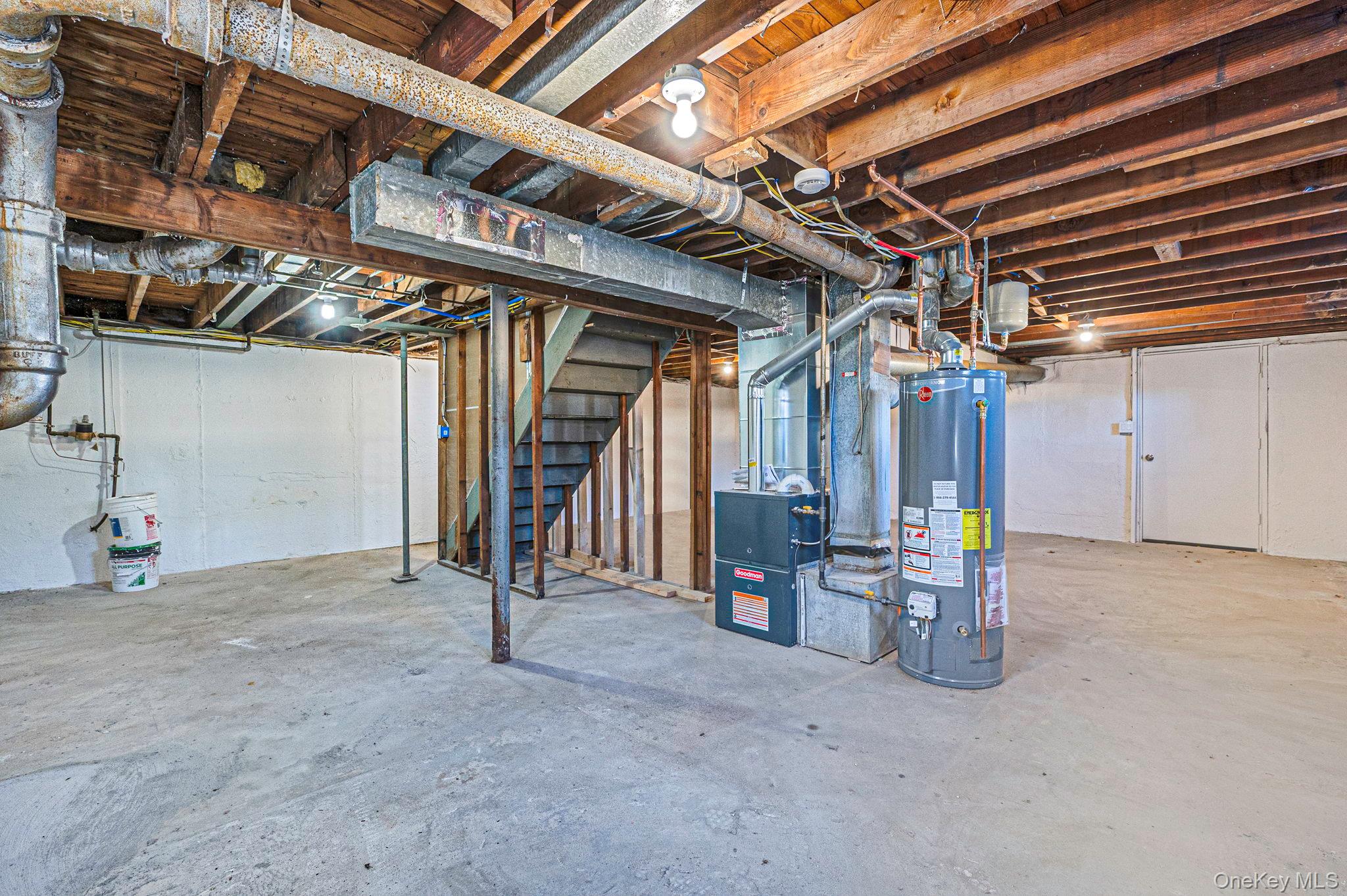 23 Cullen Drive East Northport, NY 11731