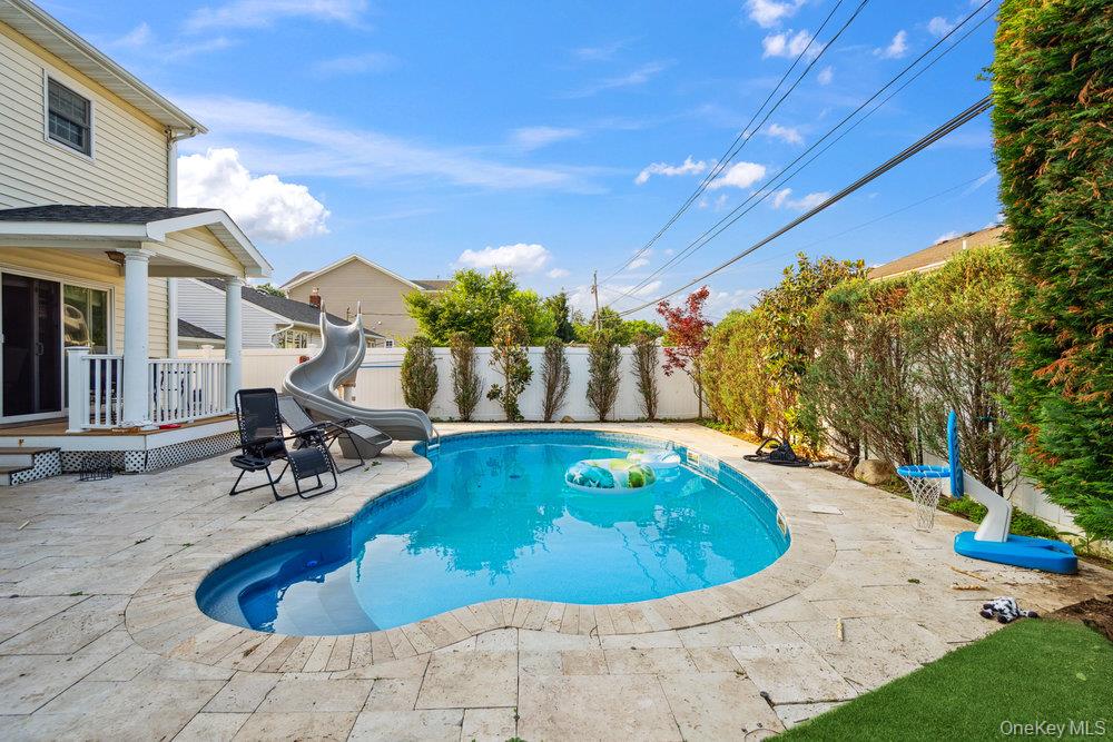 47 Syosset Circle Syosset Syosset, NY 11791