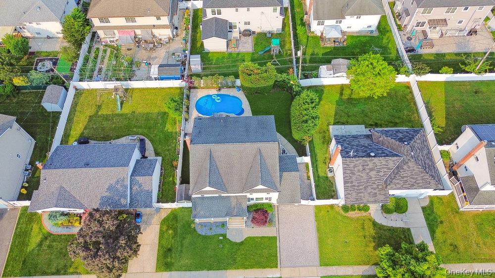 47 Syosset Circle Syosset Syosset, NY 11791