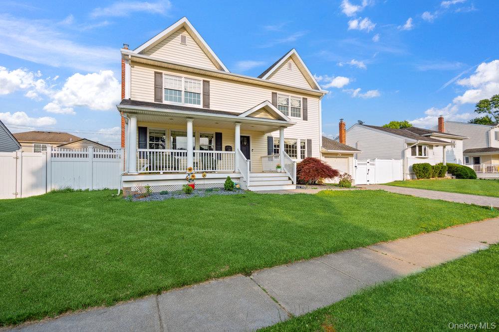 47 Syosset Circle Syosset Syosset, NY 11791