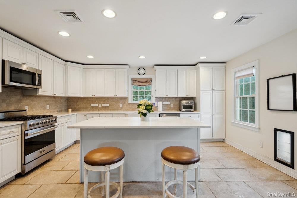 47 Syosset Circle Syosset Syosset, NY 11791