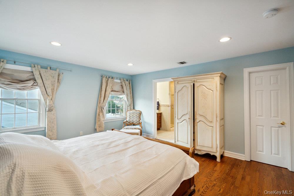 47 Syosset Circle Syosset Syosset, NY 11791