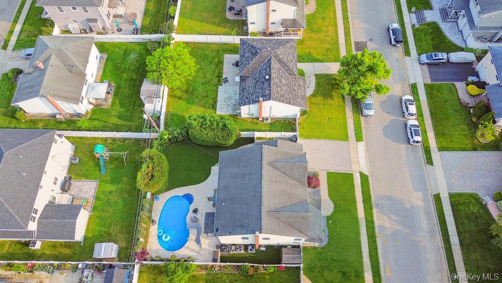 47 Syosset Circle Syosset Syosset, NY 11791