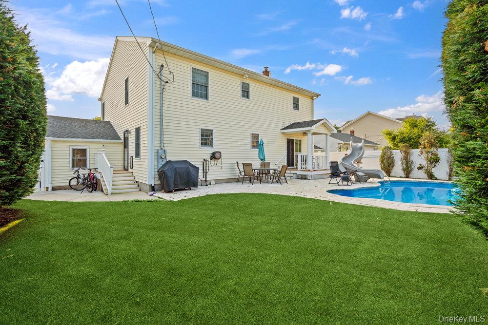 47 Syosset Circle Syosset Syosset, NY 11791