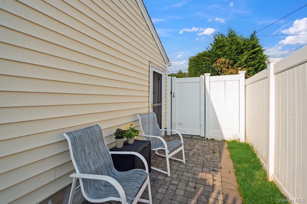 47 Syosset Circle Syosset Syosset, NY 11791