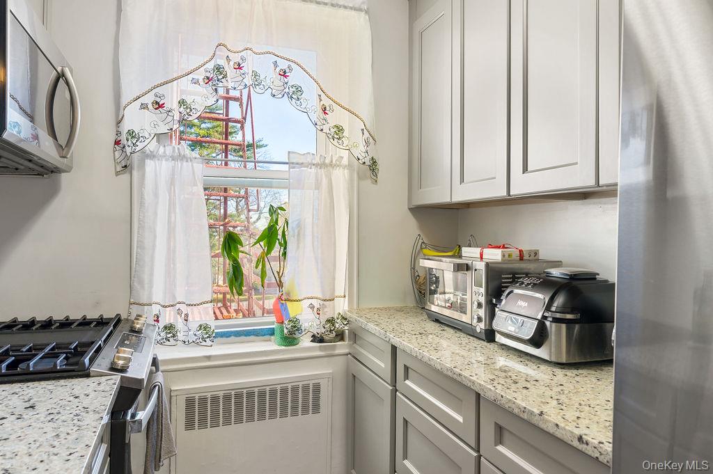 600 Pelham Road 2-G New Rochelle New Rochelle, NY 10805