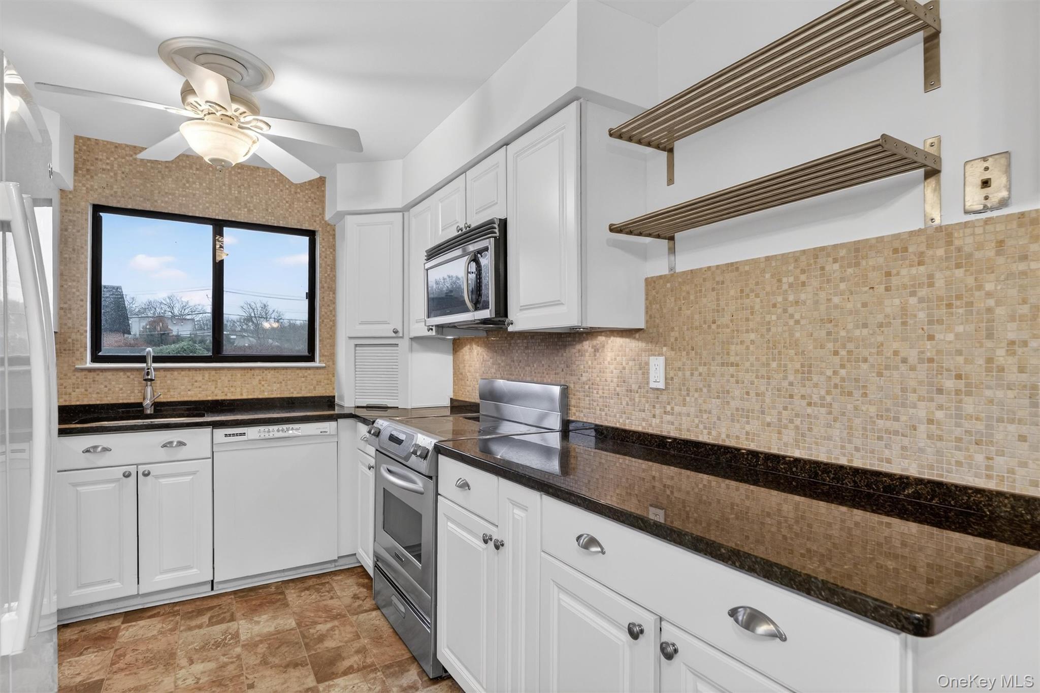 7 Briarcliff Drive S 13 Ossining Ossining, NY 10562