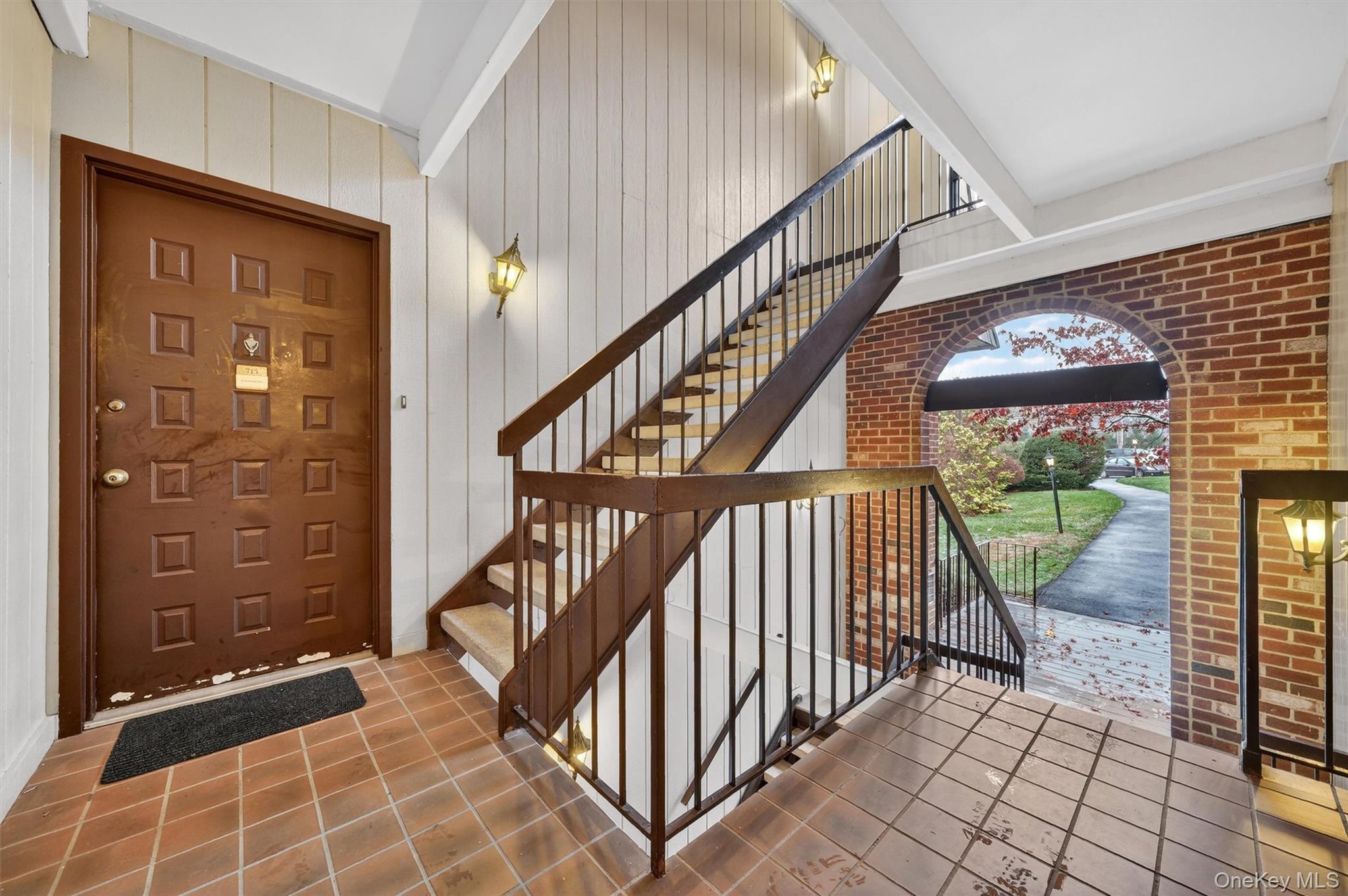 7 Briarcliff Drive S 13 Ossining Ossining, NY 10562