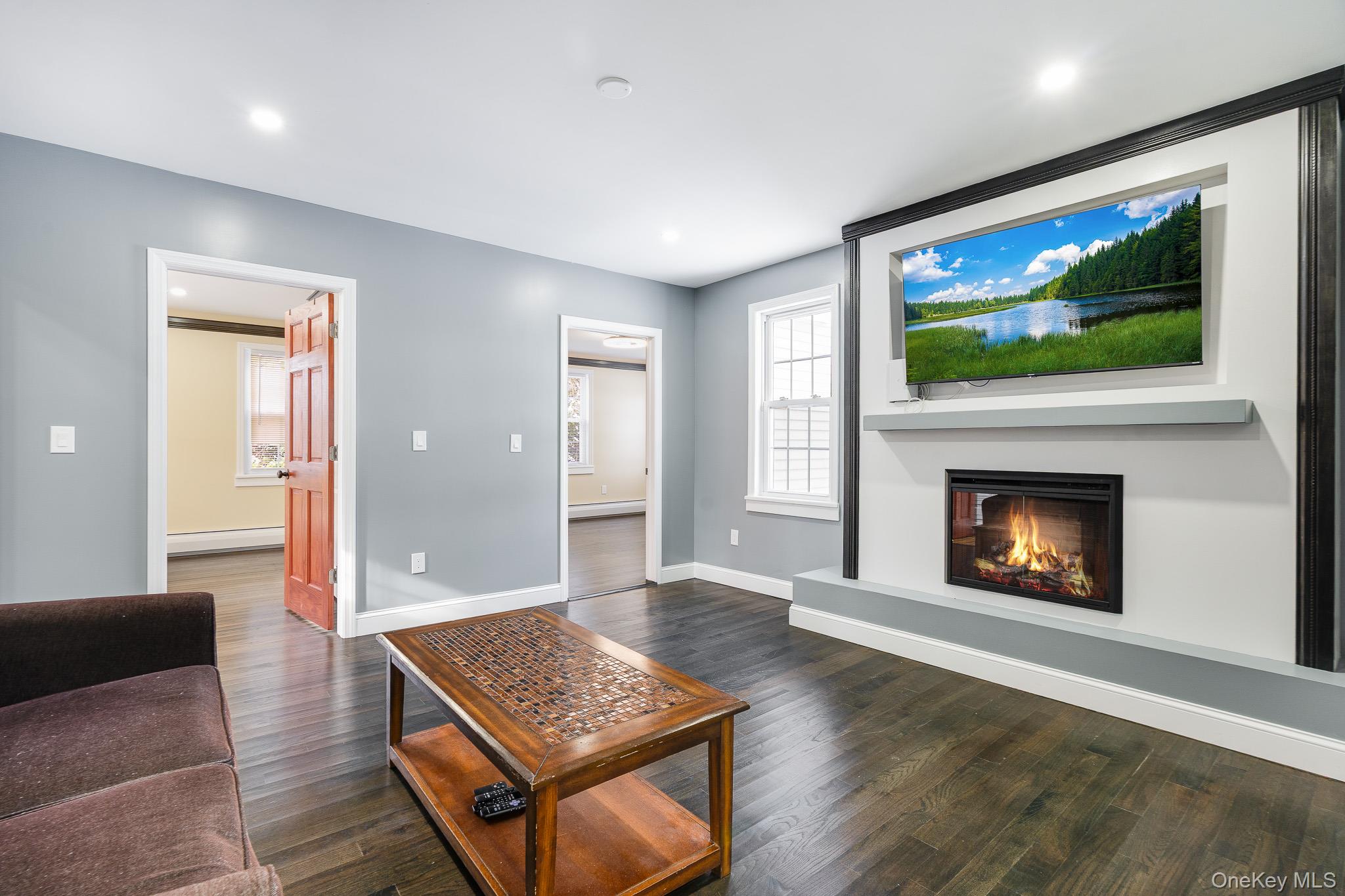 104 S Quaker Lane Out of NYC Hyde Park, NY 12538