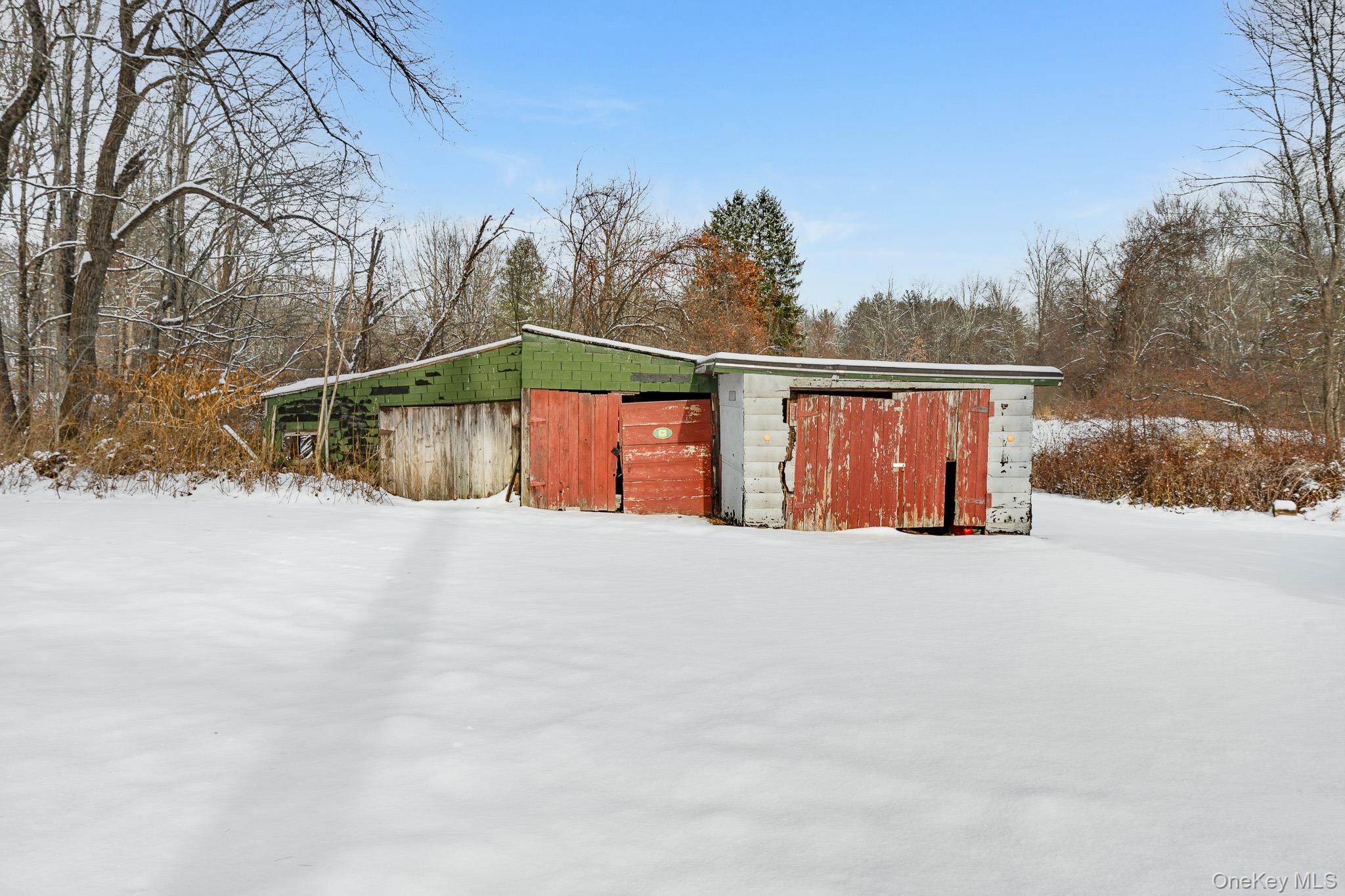 104 S Quaker Lane Out of NYC Hyde Park, NY 12538