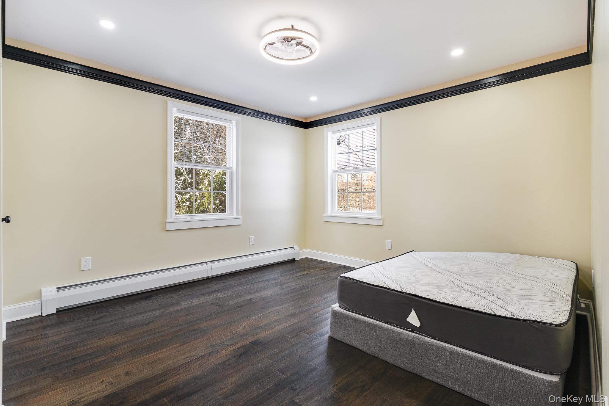 104 S Quaker Lane Out of NYC Hyde Park, NY 12538