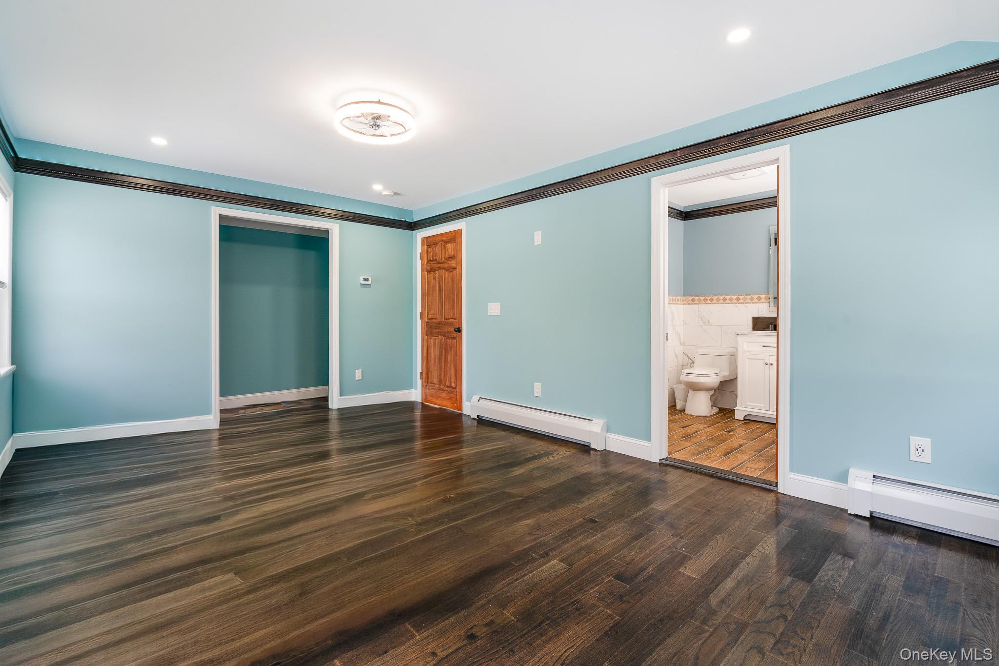 104 S Quaker Lane Out of NYC Hyde Park, NY 12538