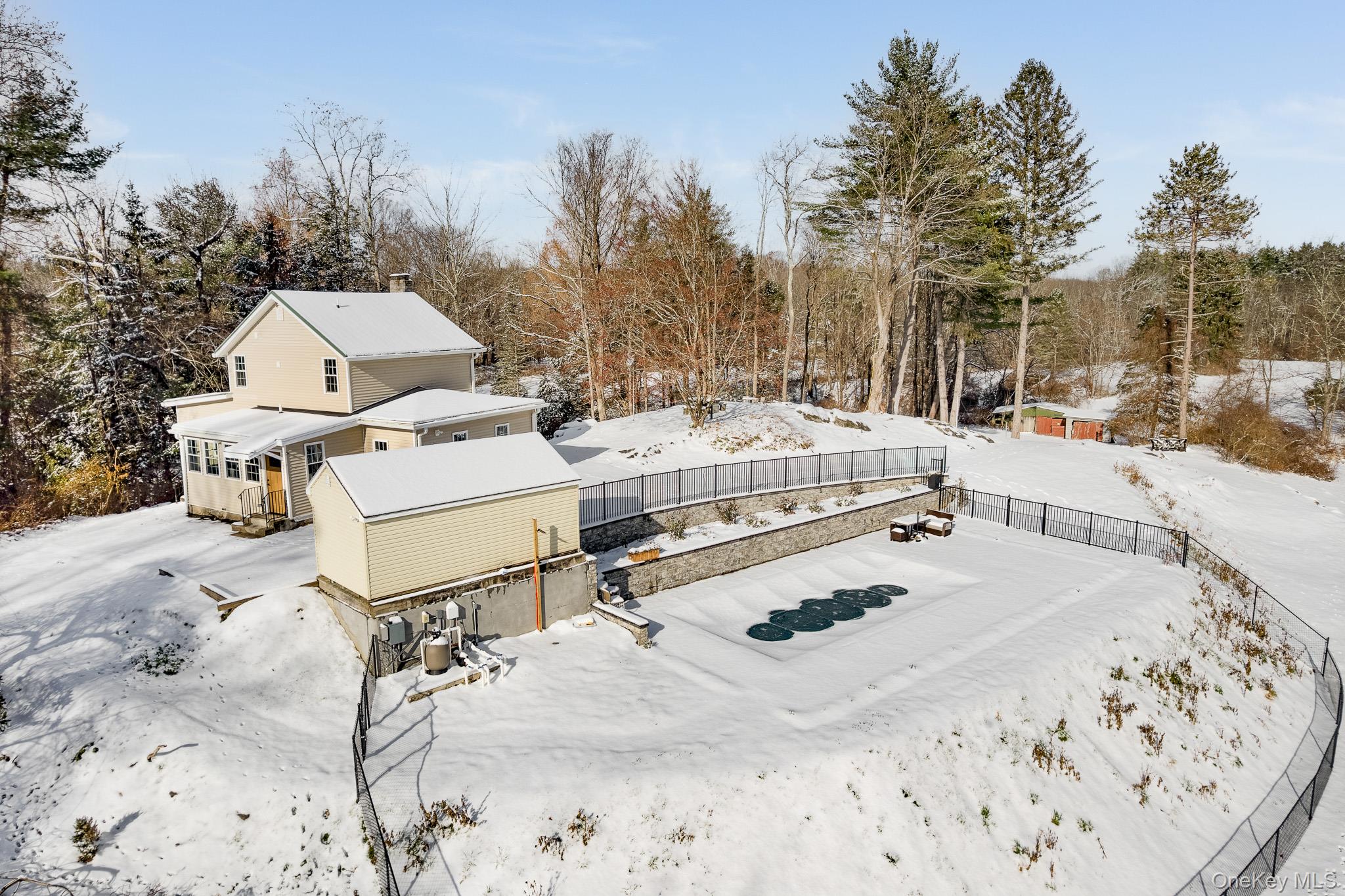 104 S Quaker Lane Out of NYC Hyde Park, NY 12538