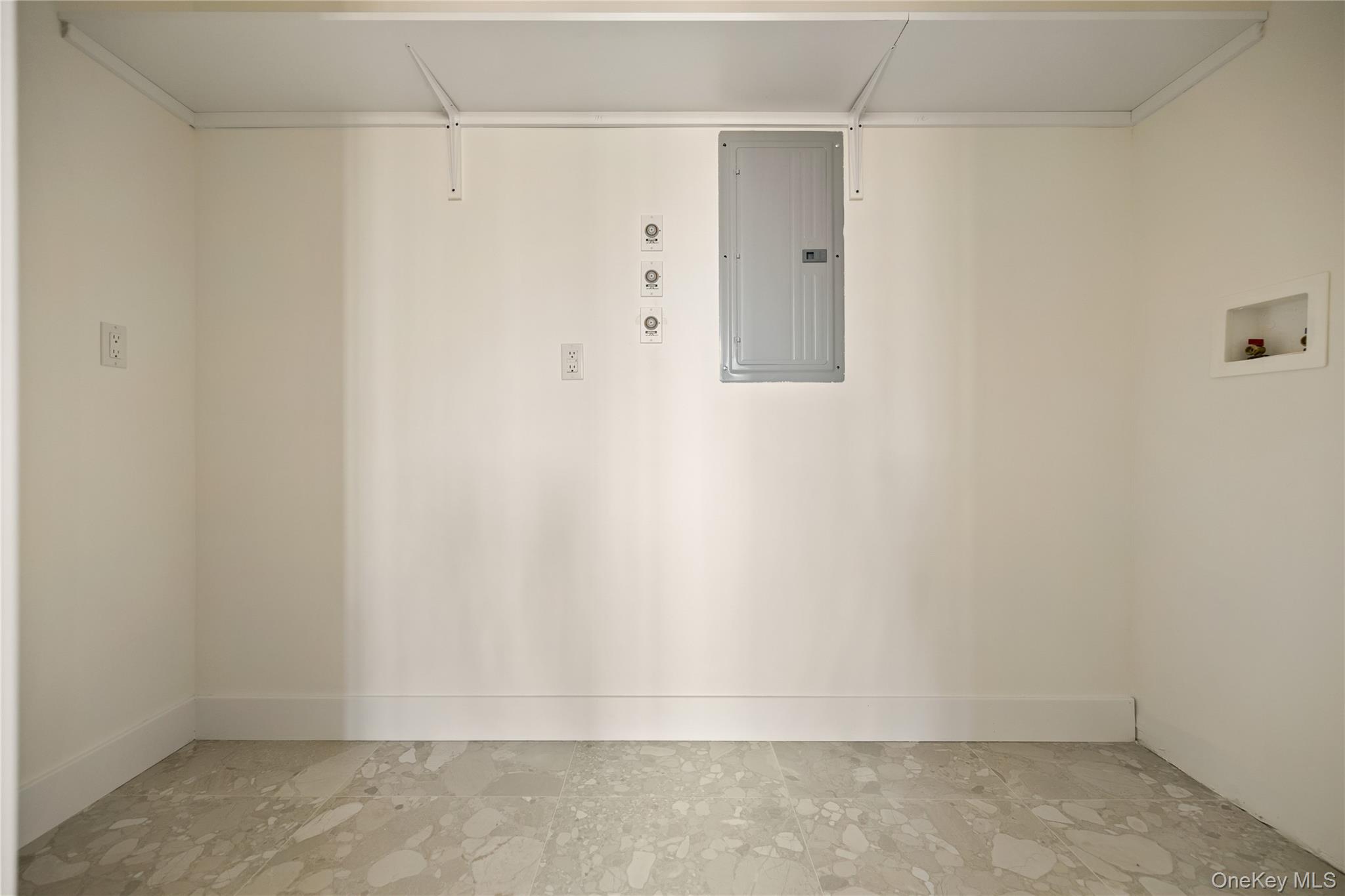 5 Valley Way 120 Out of NYC Spring Valley, NY 10977