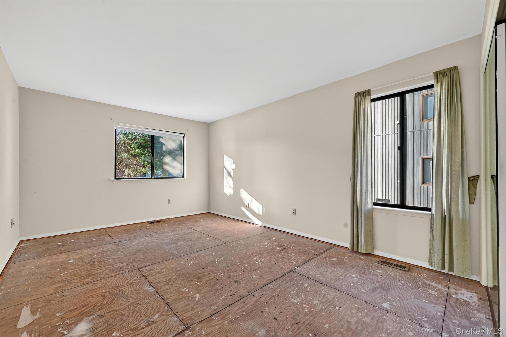 59 Sycamore Drive Out of NYC Middletown, NY 10940