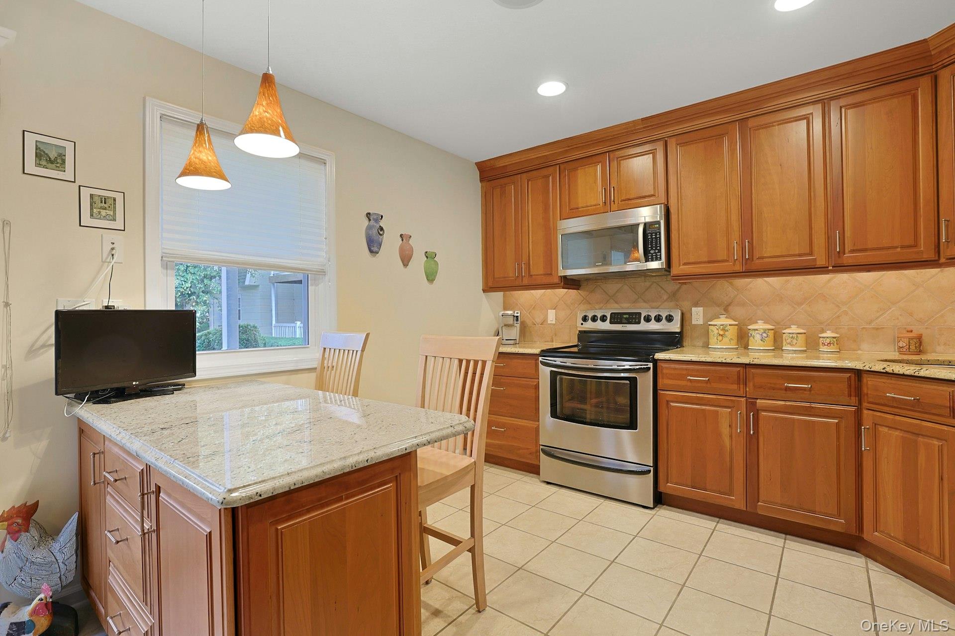 9 Somerset Drive 11-F Out of NYC Suffern, NY 10901