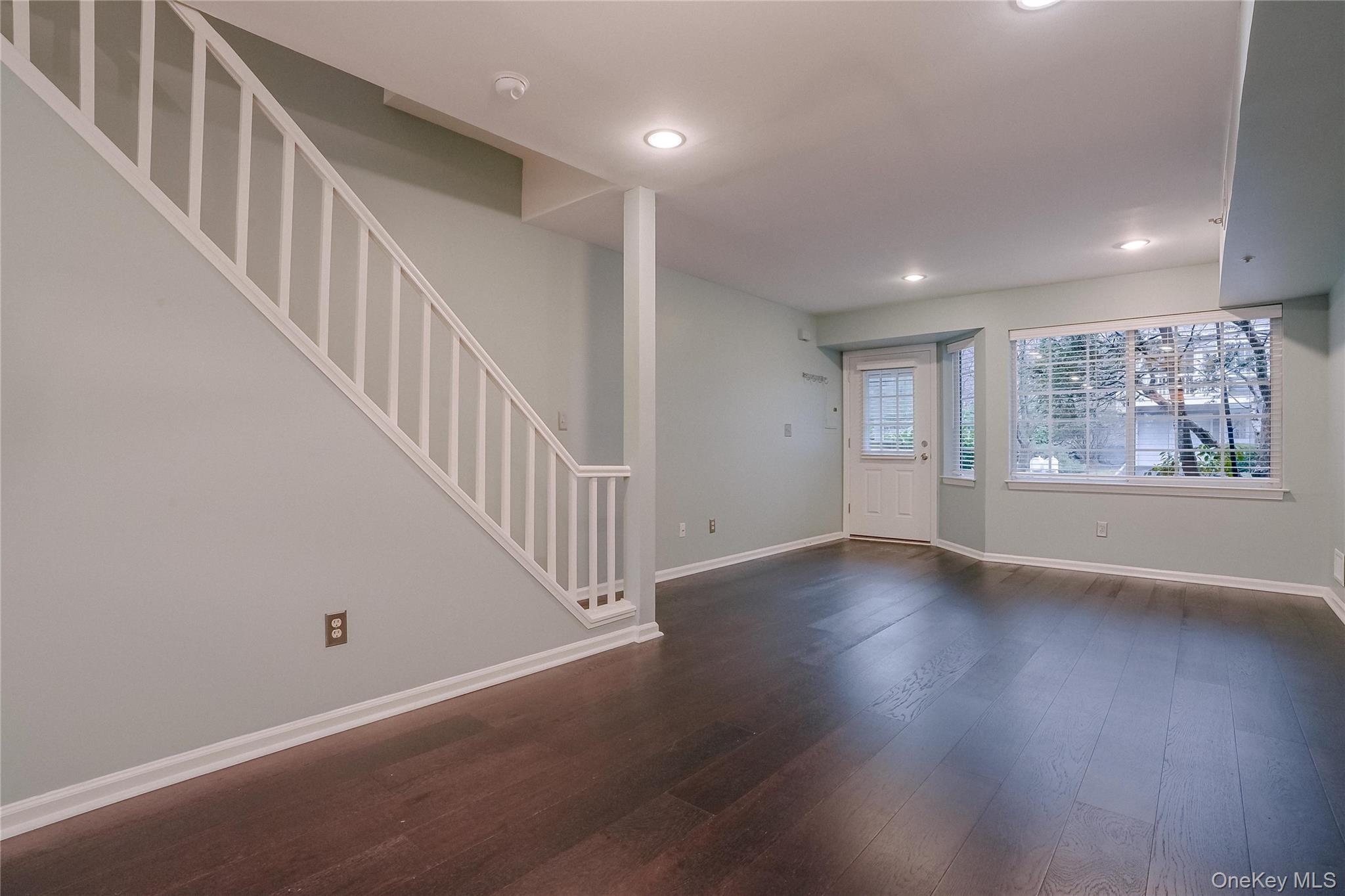 203 Park Ridge Lane White Plains White Plains, NY 10603