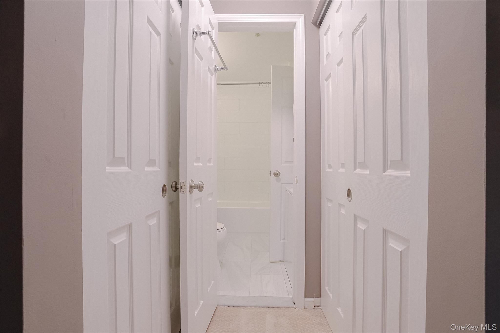 203 Park Ridge Lane White Plains White Plains, NY 10603