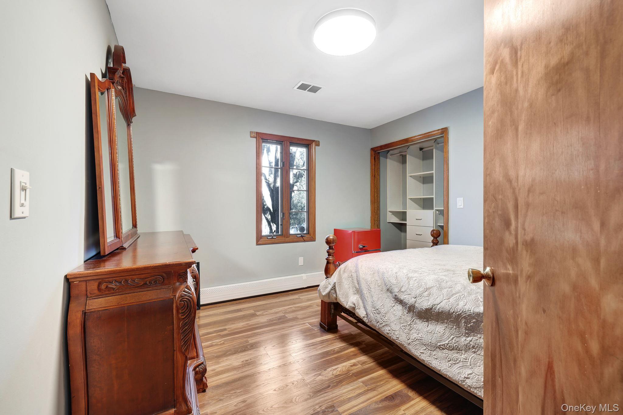 14 Lincoln Terrace Out of NYC Middletown, NY 10940