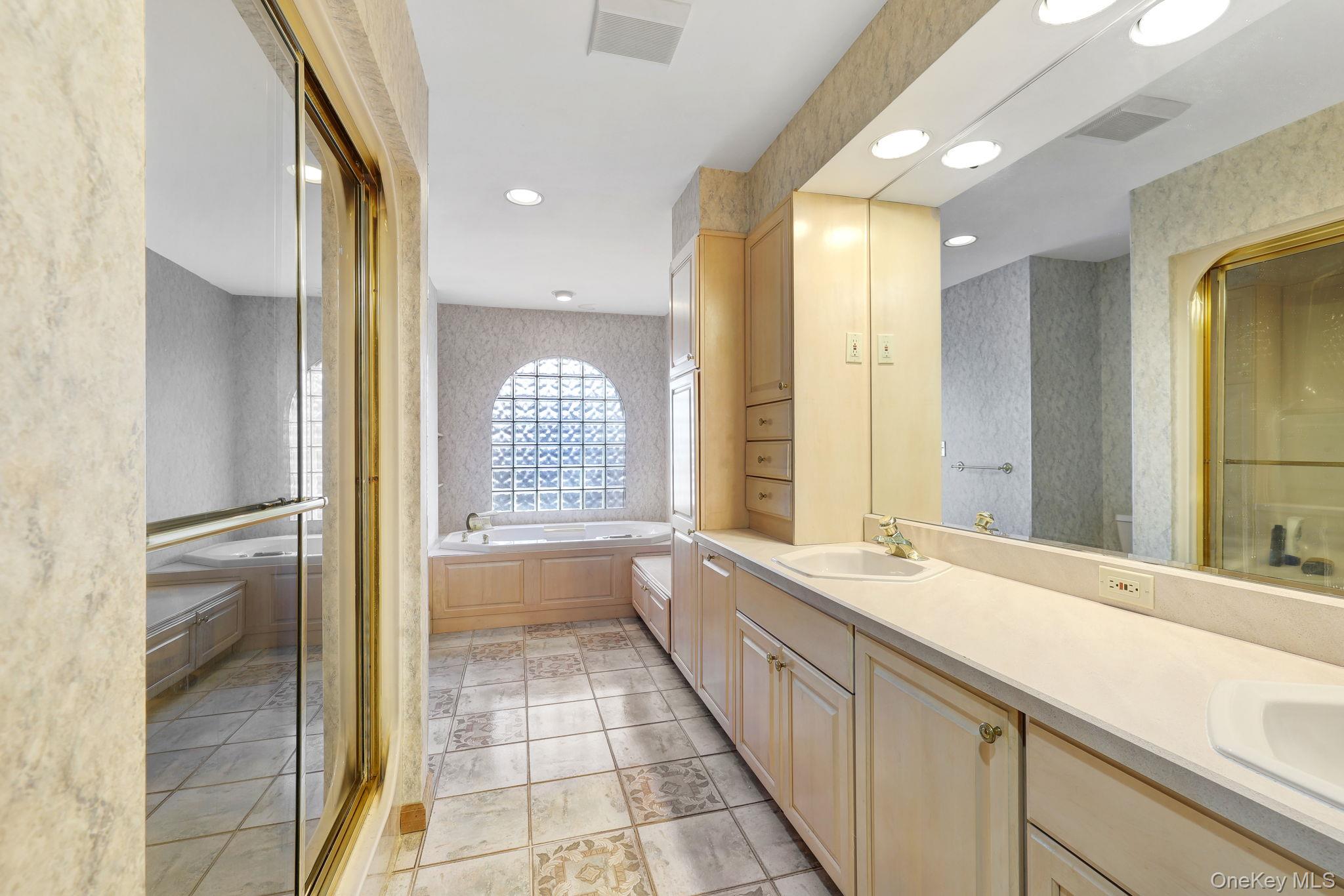 14 Lincoln Terrace Out of NYC Middletown, NY 10940