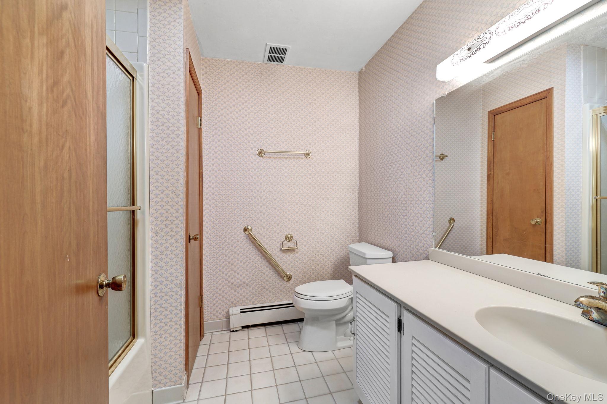 14 Lincoln Terrace Out of NYC Middletown, NY 10940