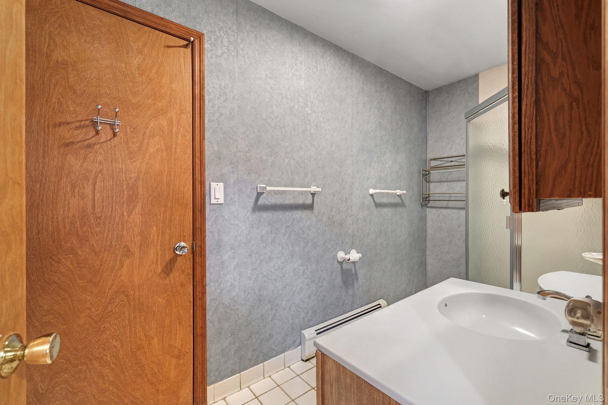 14 Lincoln Terrace Out of NYC Middletown, NY 10940