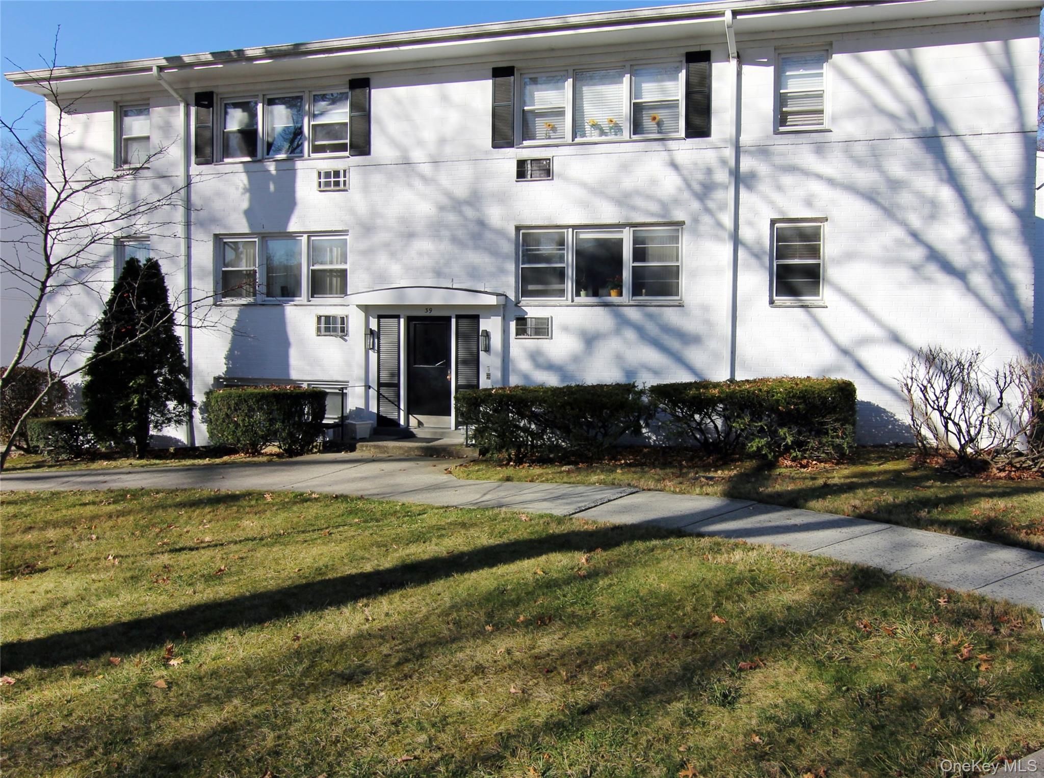 39 Avon Circle B Rye Brook Rye Brook, NY 10573