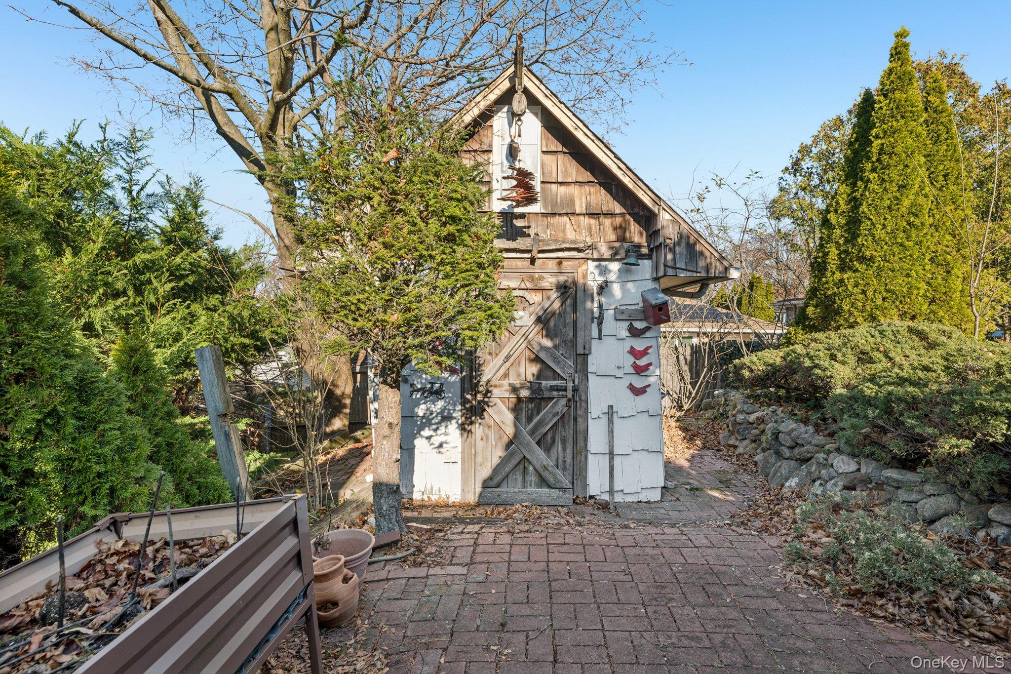 6 Silver Avenue Huntington Station, NY 11746