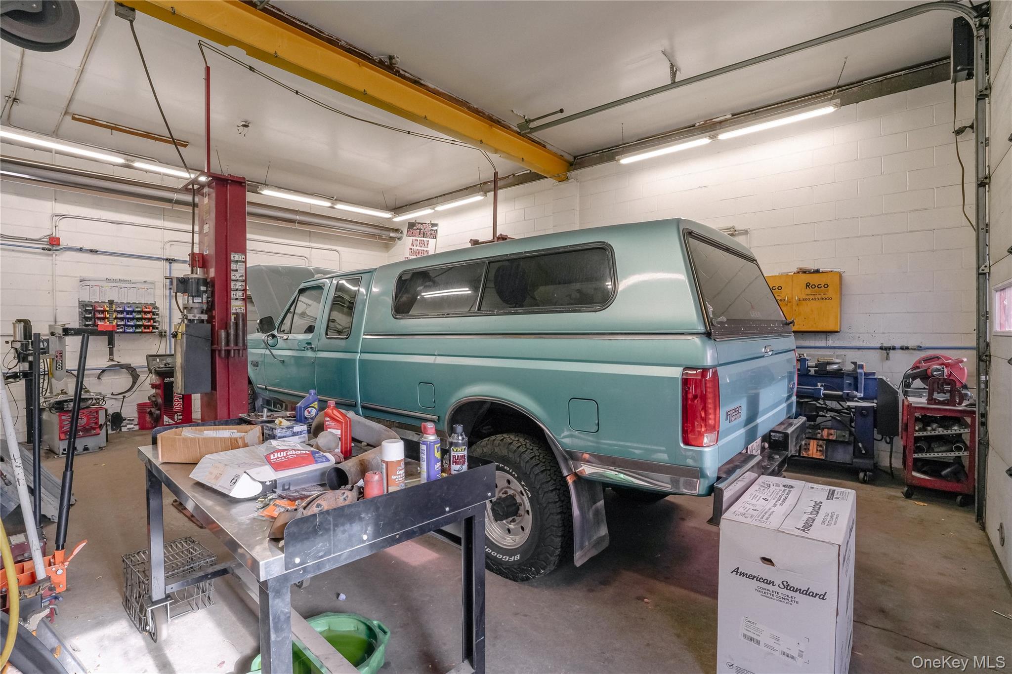 334 Broadway Out of NYC Kingston, NY 12401