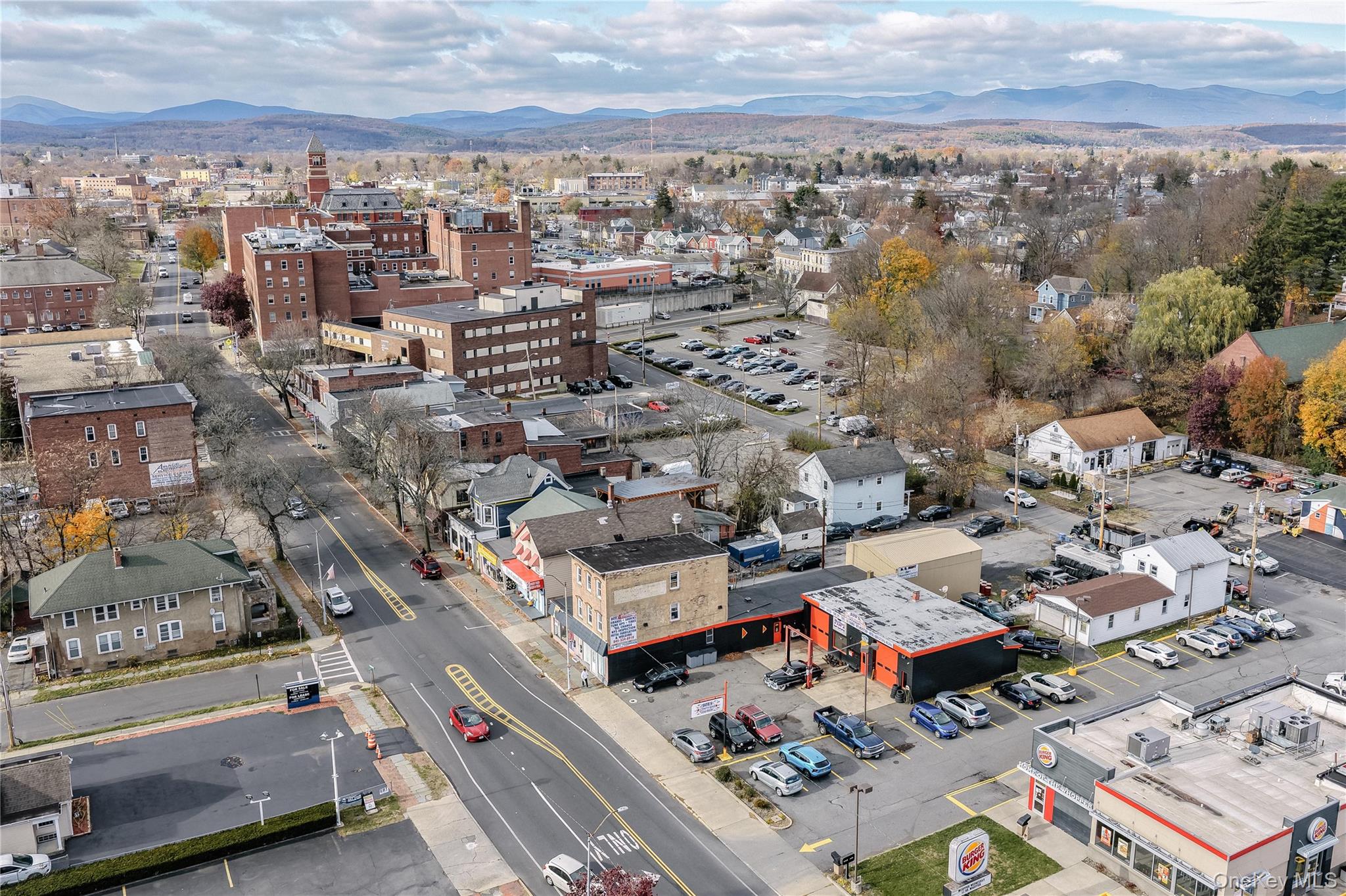 334 Broadway Out of NYC Kingston, NY 12401