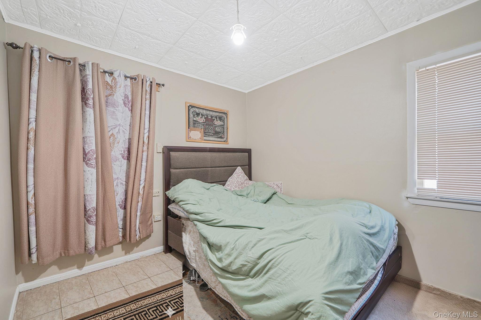 897 Washington Avenue Westbury Westbury, NY 11590