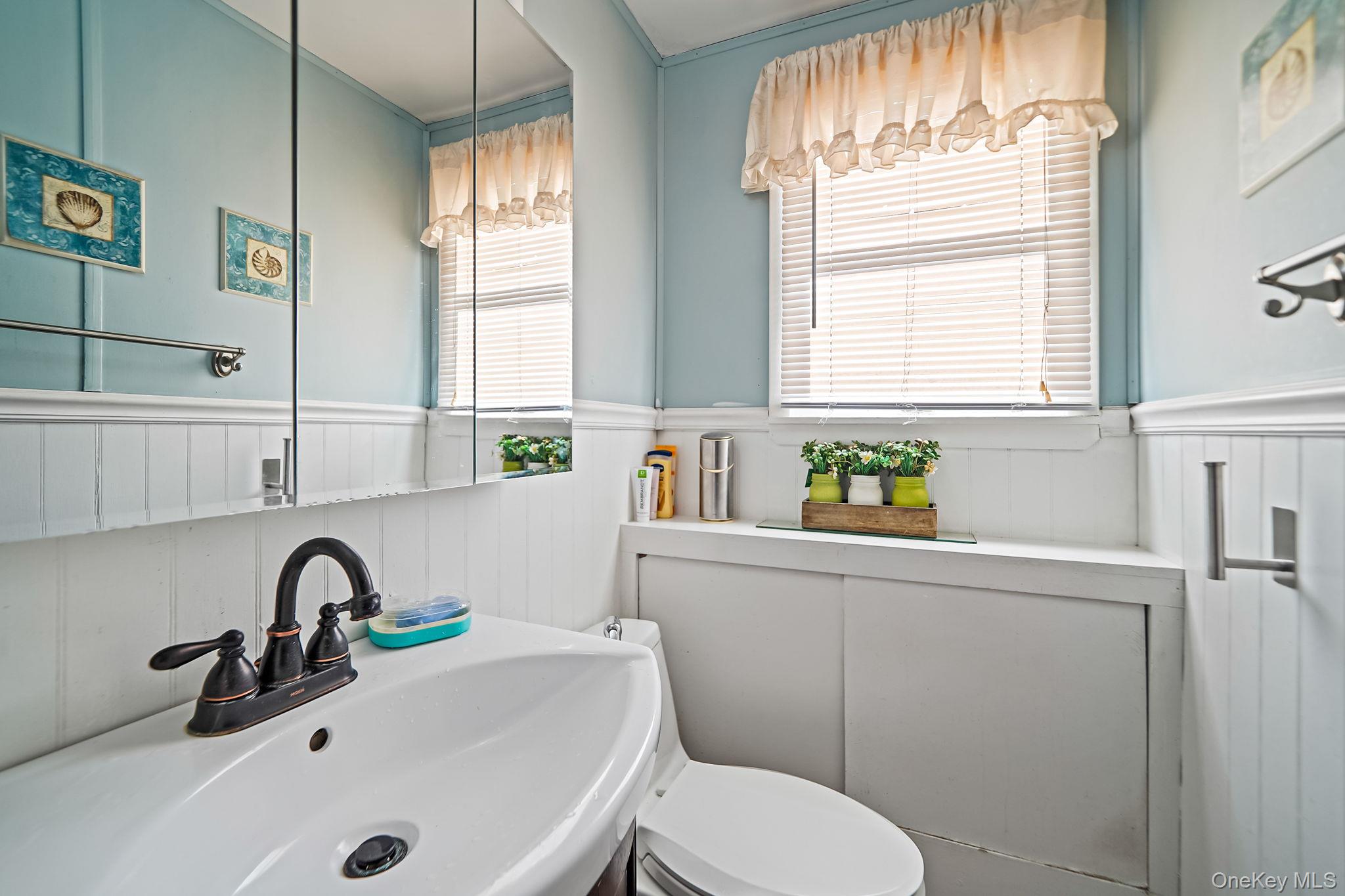 897 Washington Avenue Westbury Westbury, NY 11590