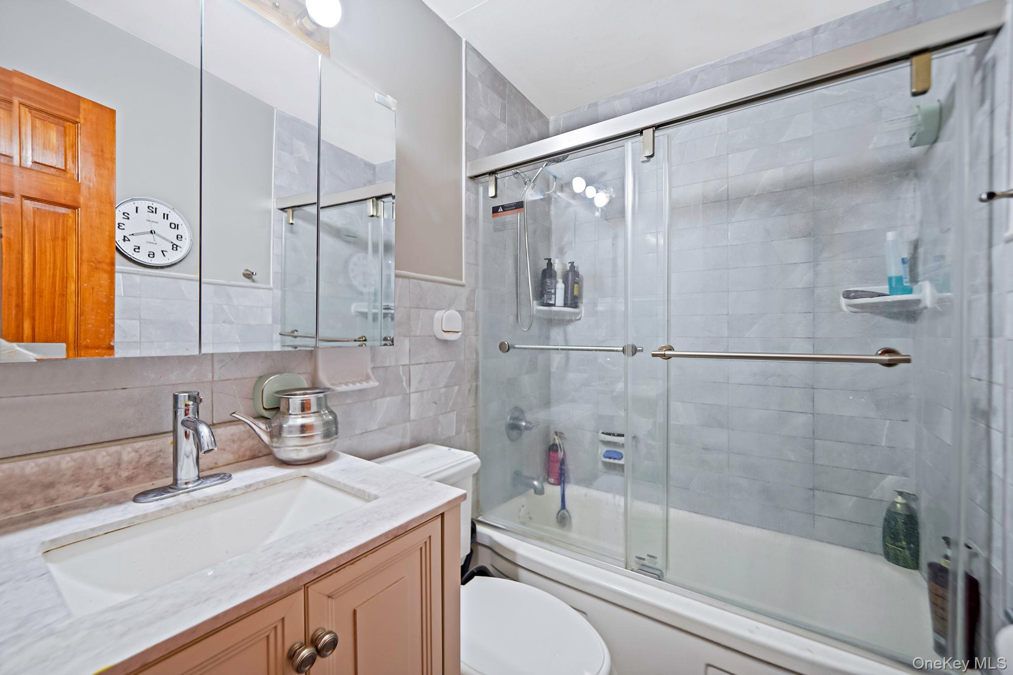 897 Washington Avenue Westbury Westbury, NY 11590