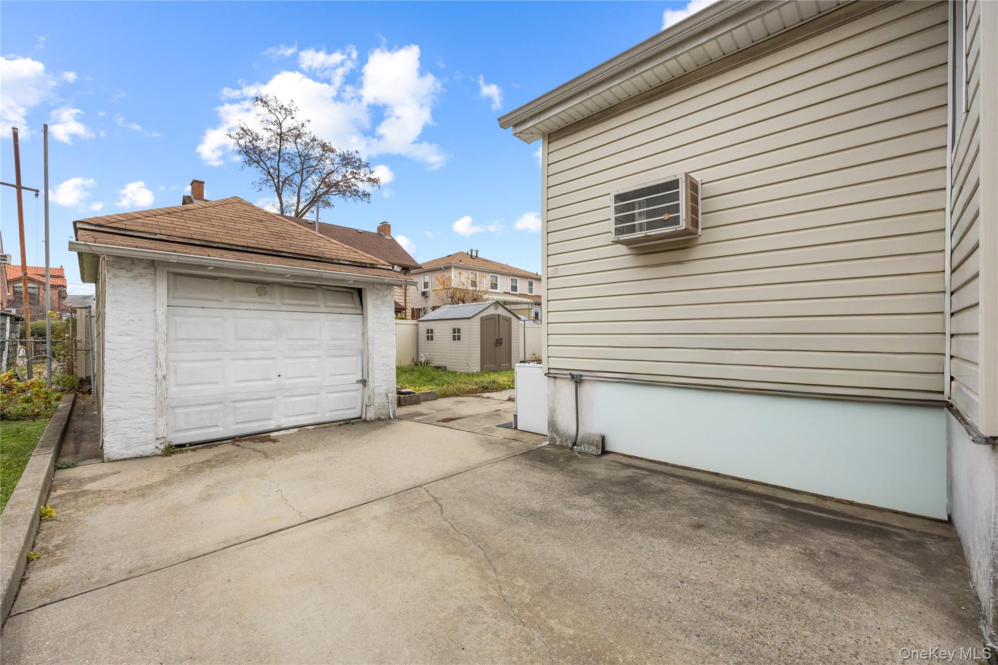 42-25 189th Street Flushing Flushing, NY 11358