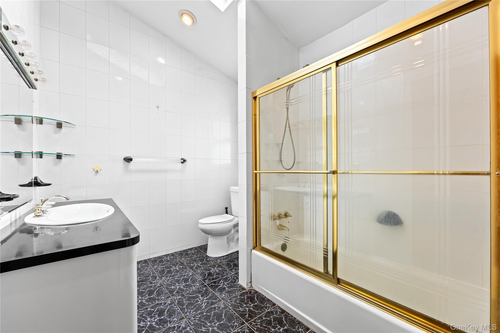 42-25 189th Street Flushing Flushing, NY 11358