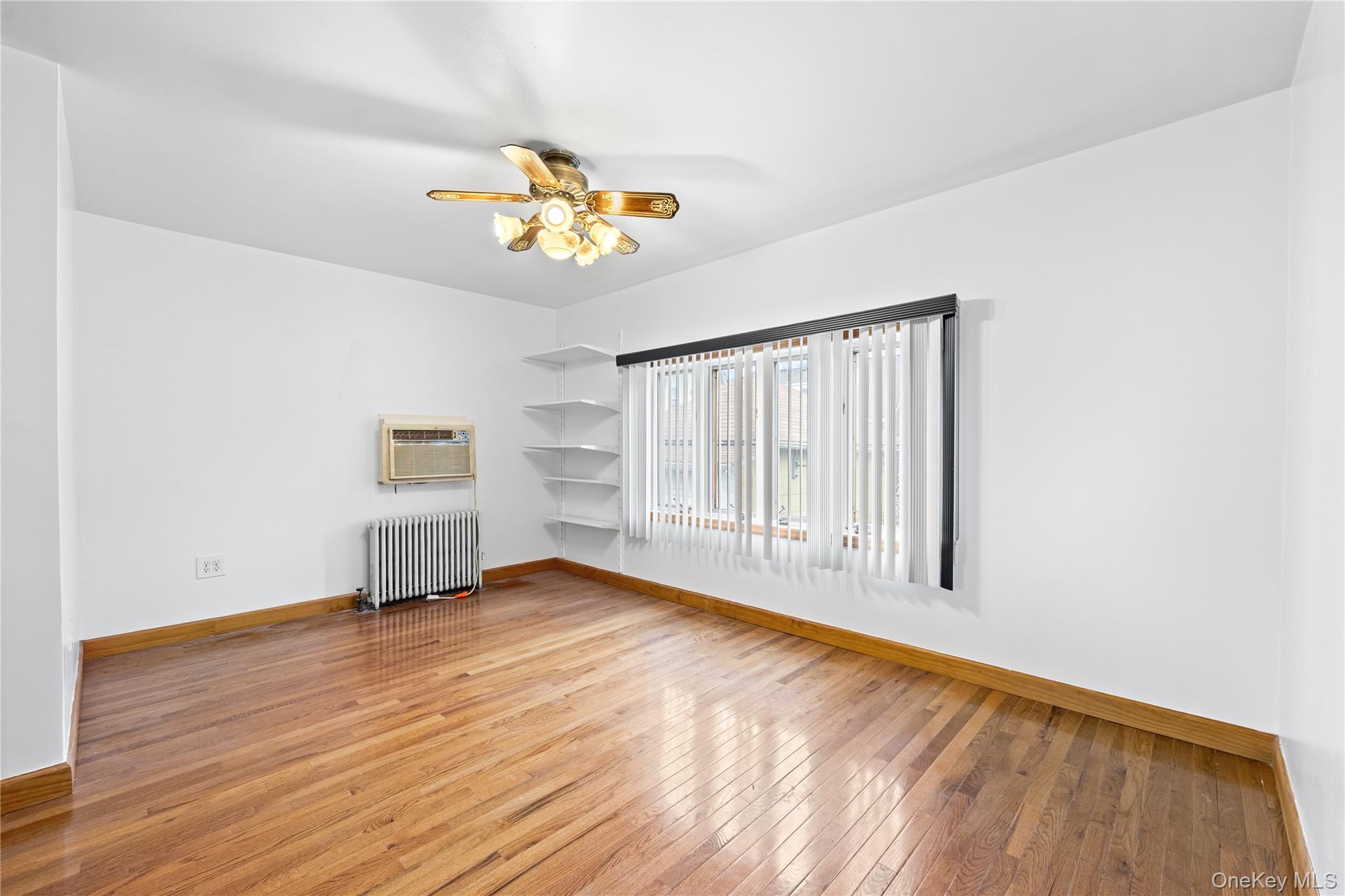 42-25 189th Street Flushing Flushing, NY 11358