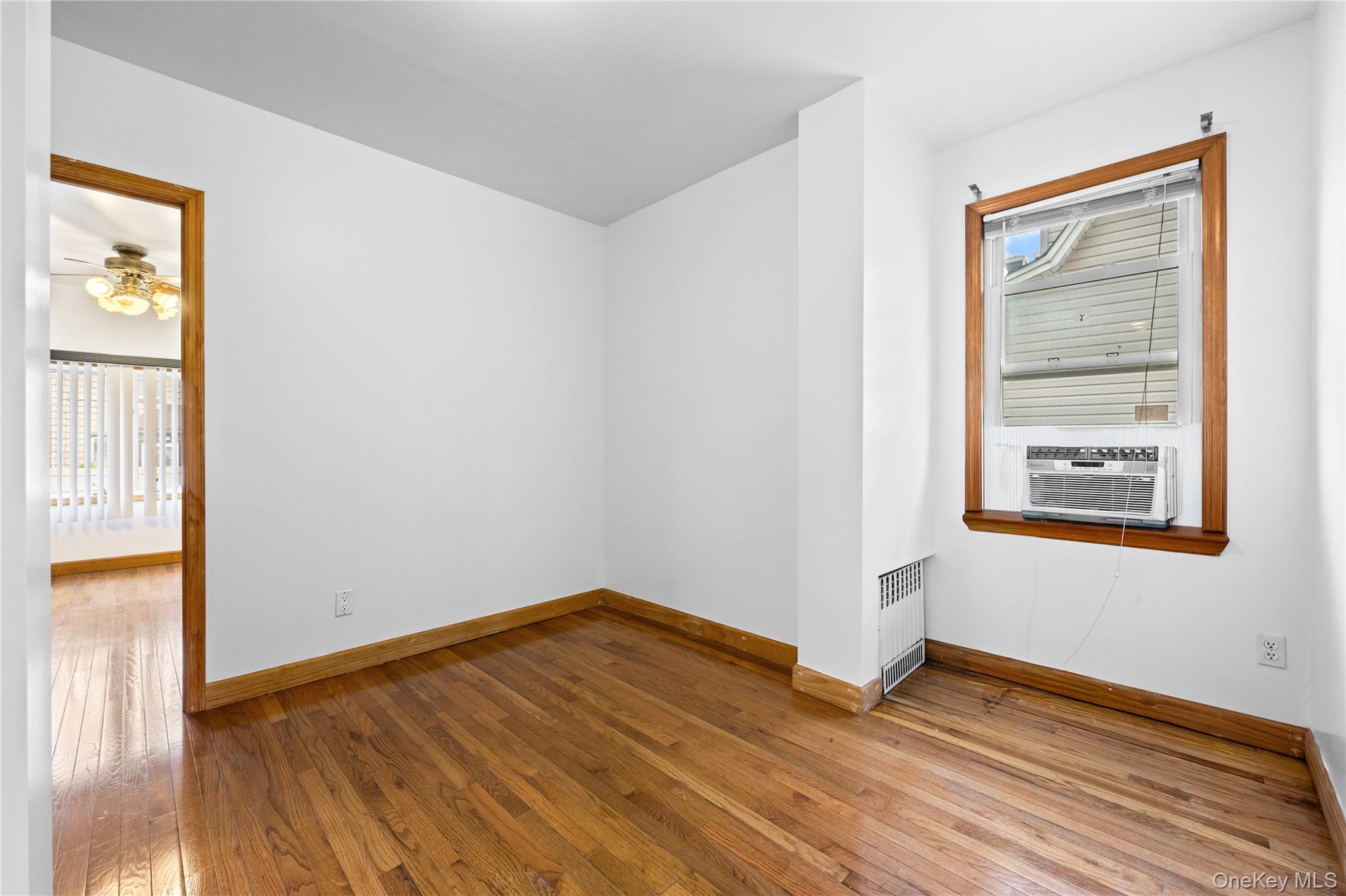 42-25 189th Street Flushing Flushing, NY 11358