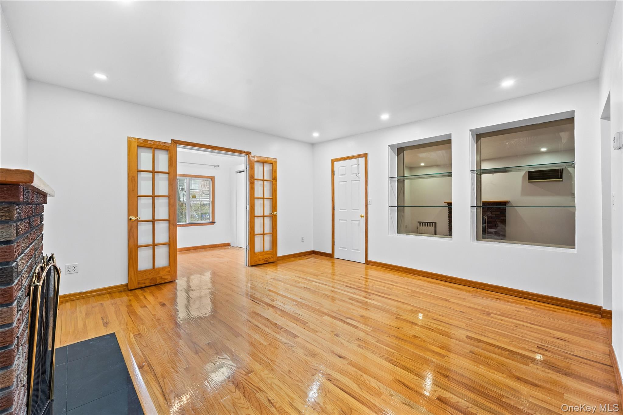 42-25 189th Street Flushing Flushing, NY 11358