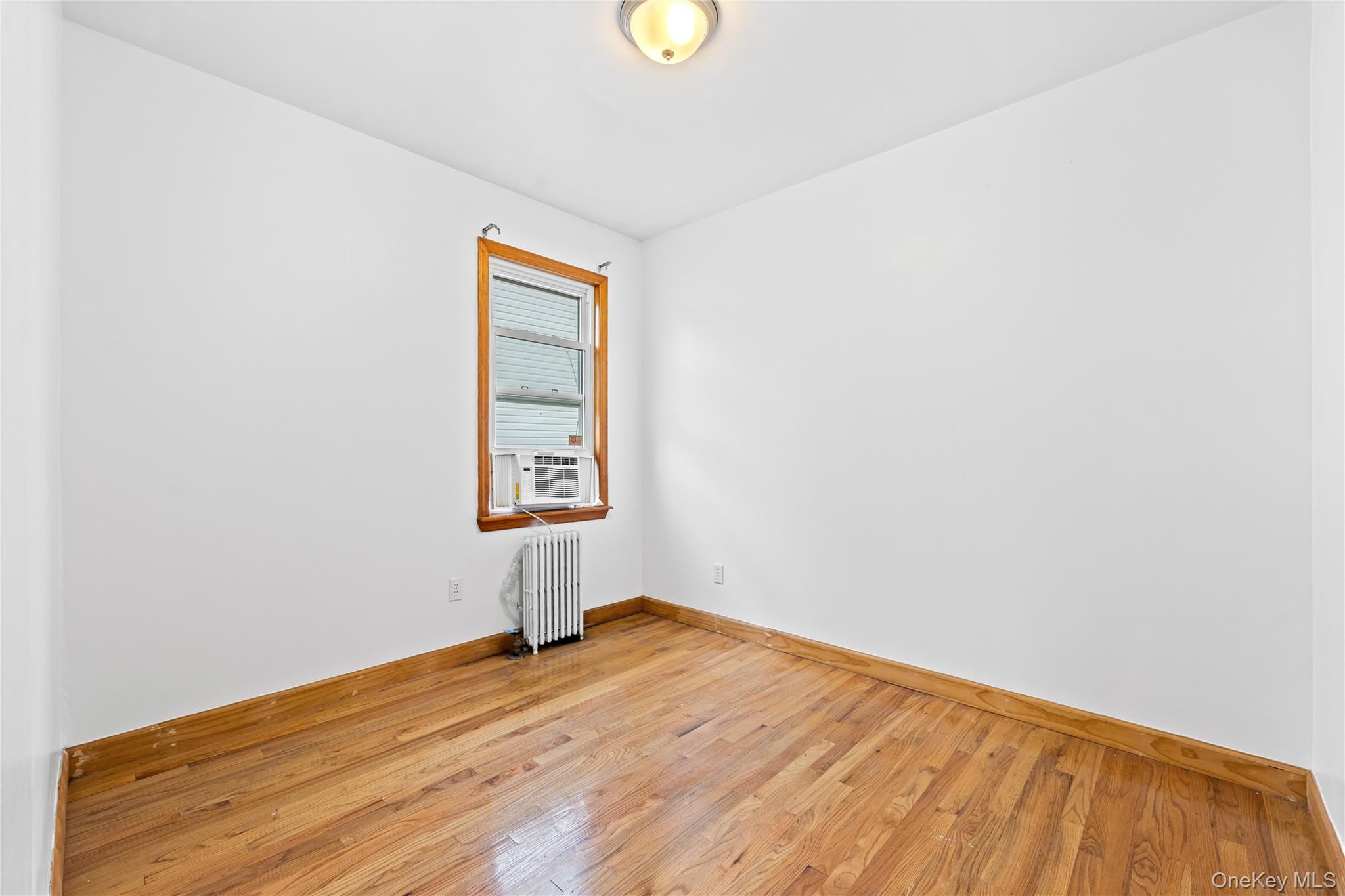 42-25 189th Street Flushing Flushing, NY 11358