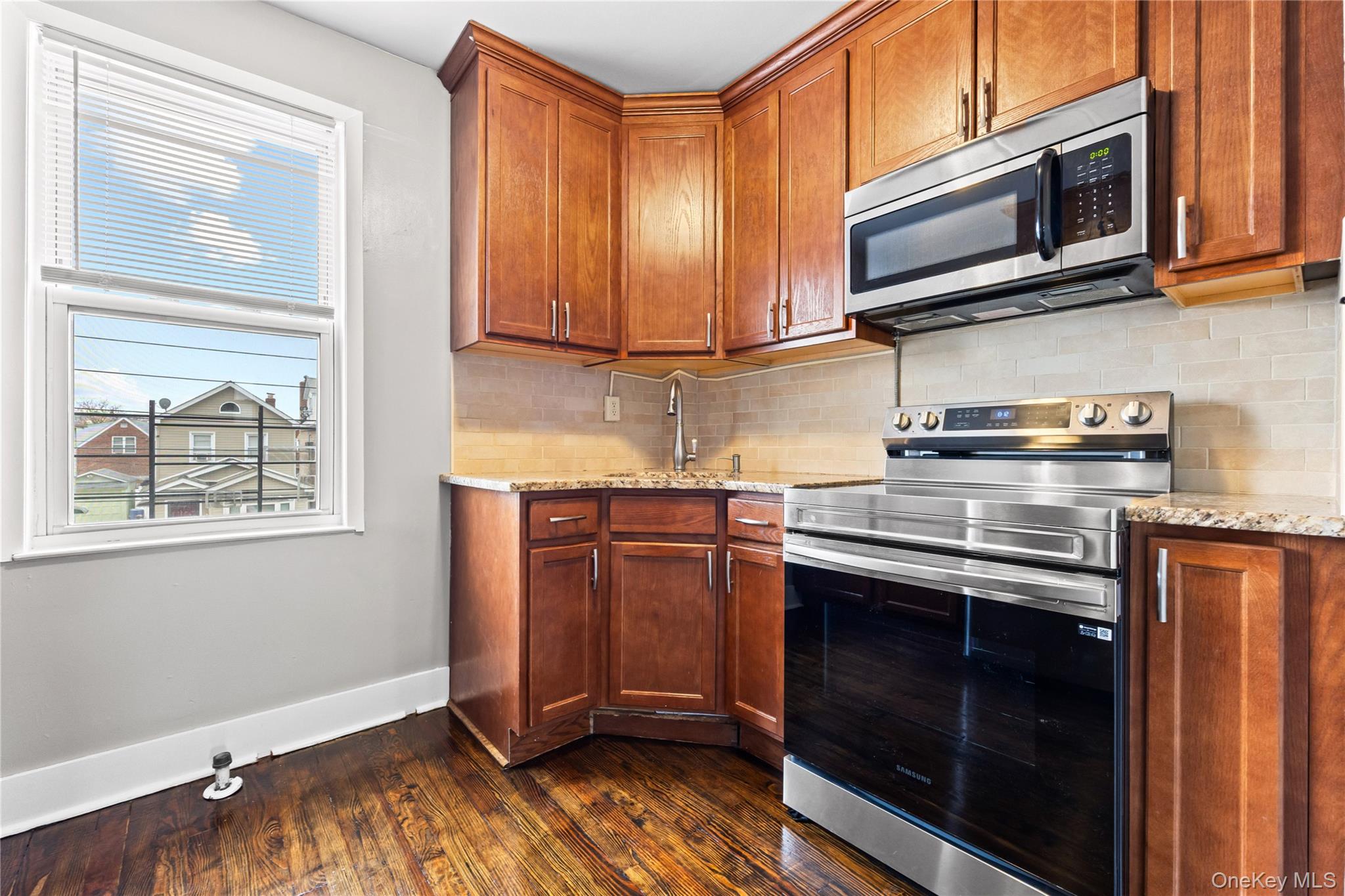 42-25 189th Street Flushing Flushing, NY 11358